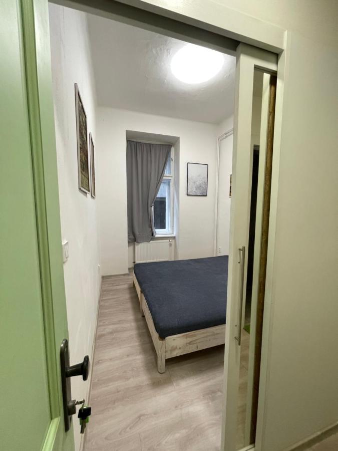 Red&Black Apartment City Centr, Na Hradbach 118 Ostrava Exterior foto